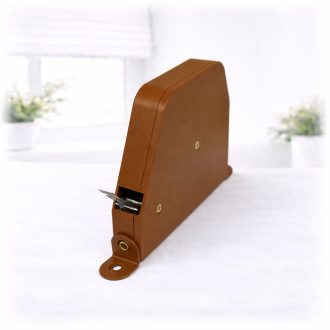   3. Redőny automata (gurtnis) fém füllel, mogyoró-aranytölgy