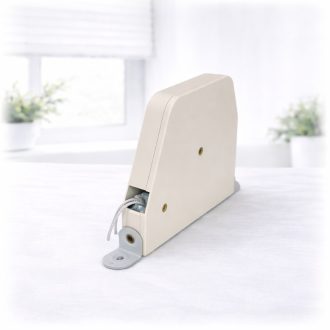 5. Redőny automata (zsinóros) fém füllel, fehér