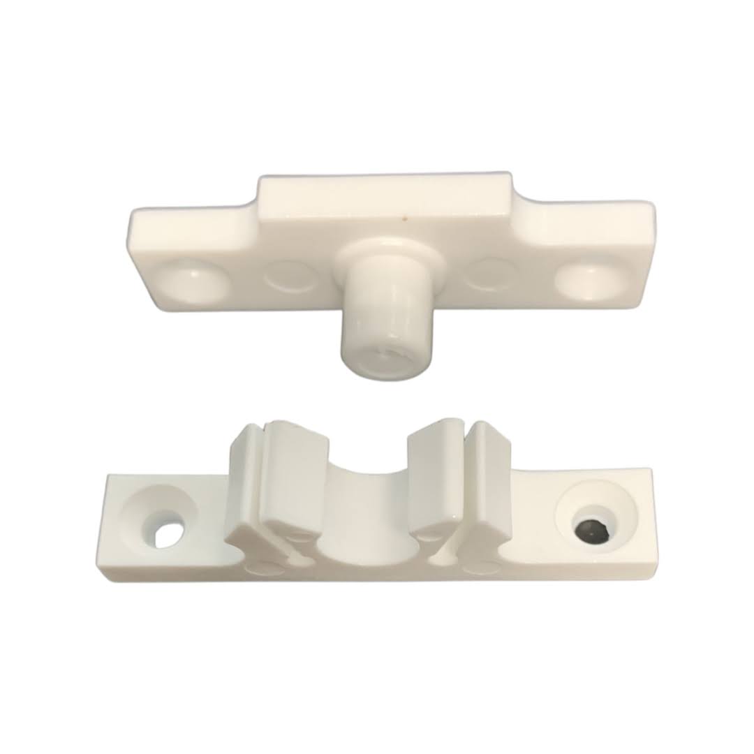 Górcső alatt a szúnyogháló ajtó csappantyú