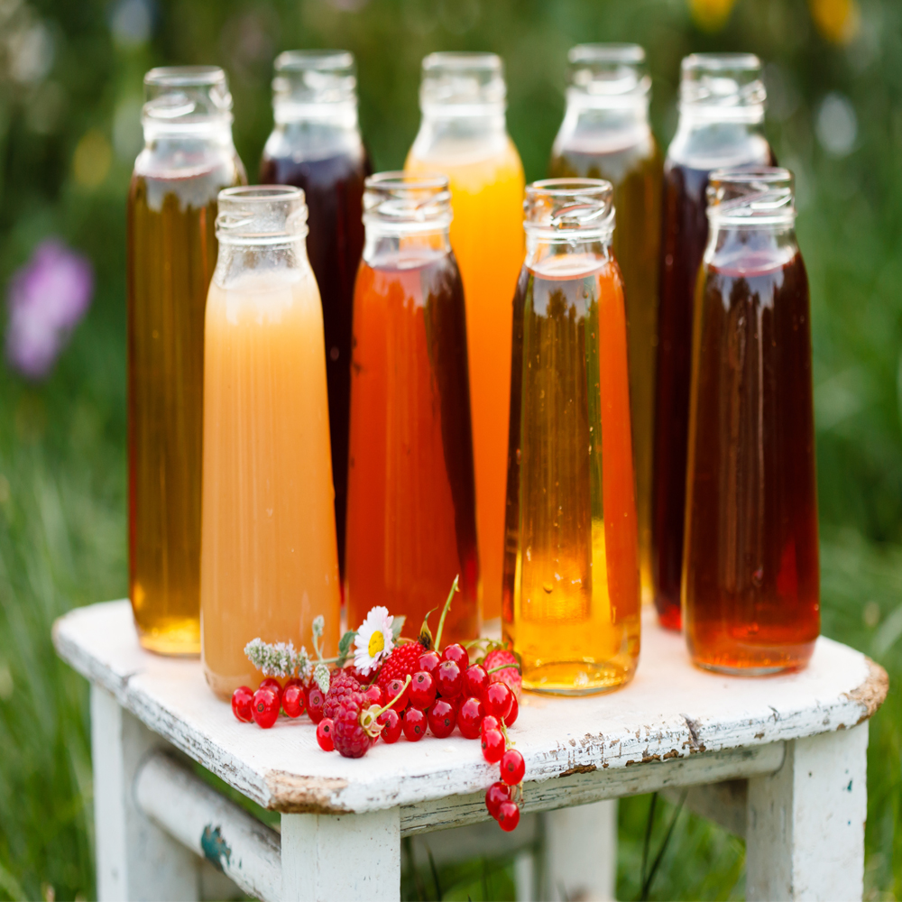 Töltsd a saját készítésű szörpödet a megfelelő szörpösüvegbe!