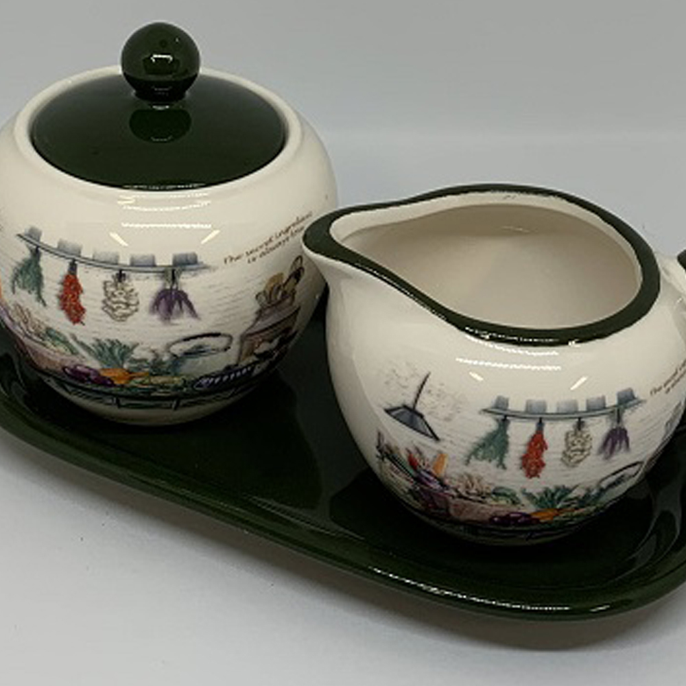 Porcelán tárgyak a lakásban